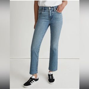 Madewell Petite Kick Out Crop Jeans in Milverton Wash / PETITE 33 NWT